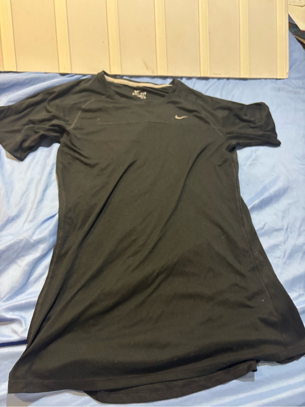 The Nike Tee Dri-fit Large Black basketball Men T-shirt